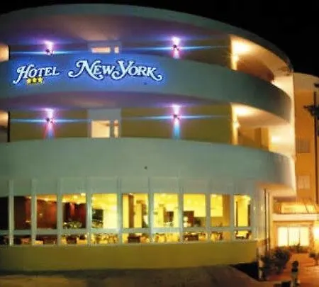 New York Hotel 4*